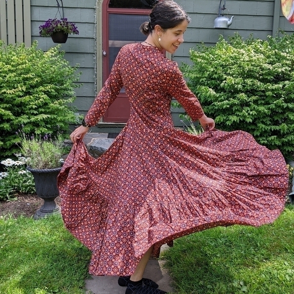 𝅺Vintage Peasant Maxi Dress Button Front Ruffle ❤️💜 - Picture 1 of 11